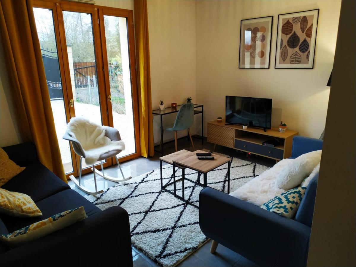 Maison Cheptainville Avec Terrasse Sur Verdure Exteriör bild